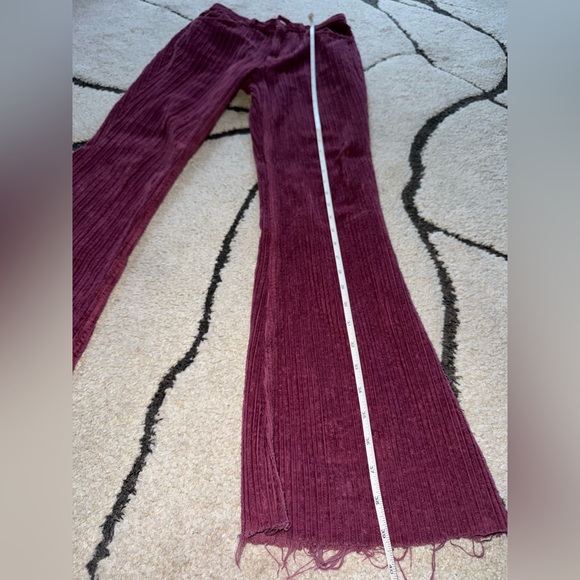 Reclaimed Vintage inspired 99 flare jean in raspberry cord - Picture 8 of 10